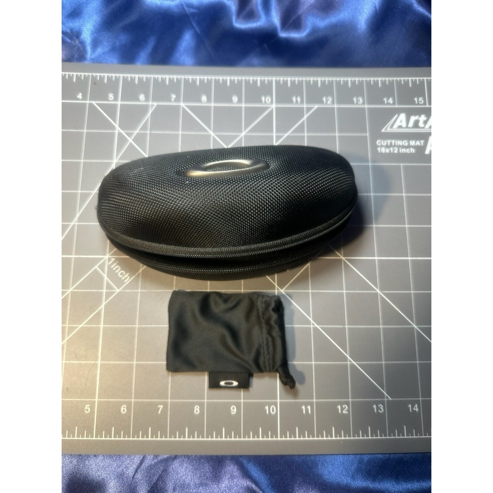 Oakley Sunglasses Eyeglasses Hard Zipper Black Case